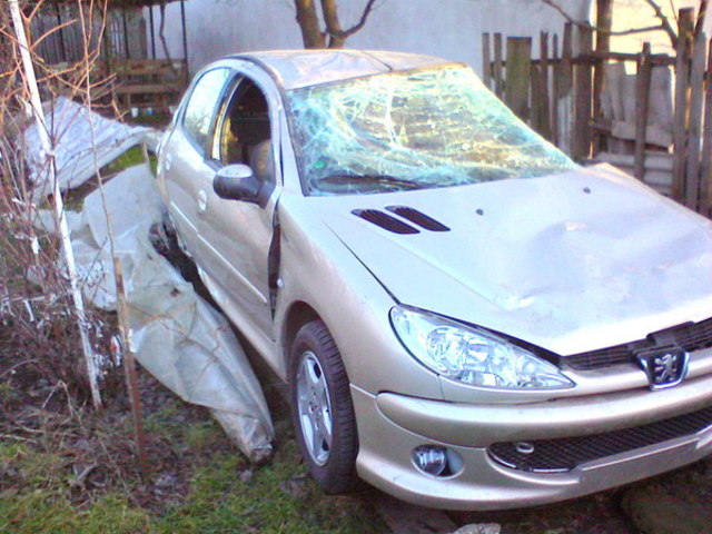 Peugeot 607 2002
