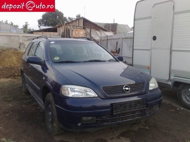 Opel 2001