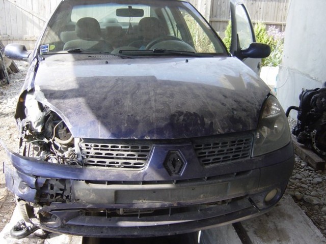 Renault 2003