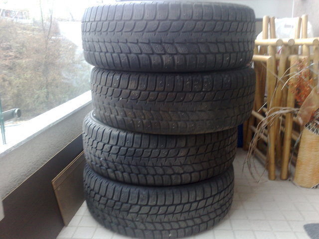 Vand anvelope iarna 4x4