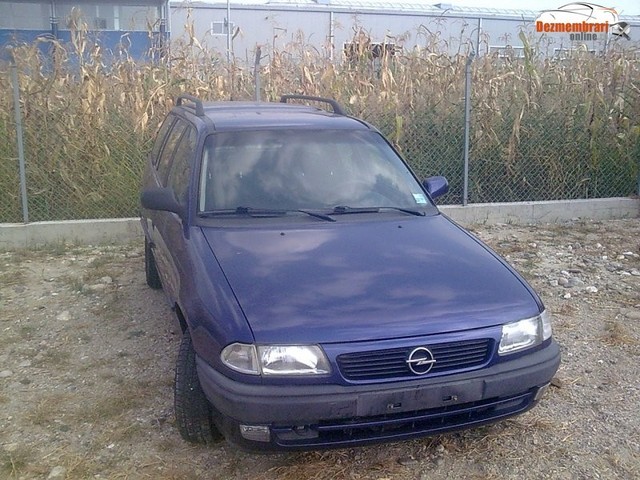 dezmembrez opel astra f 1.7 td isuzu