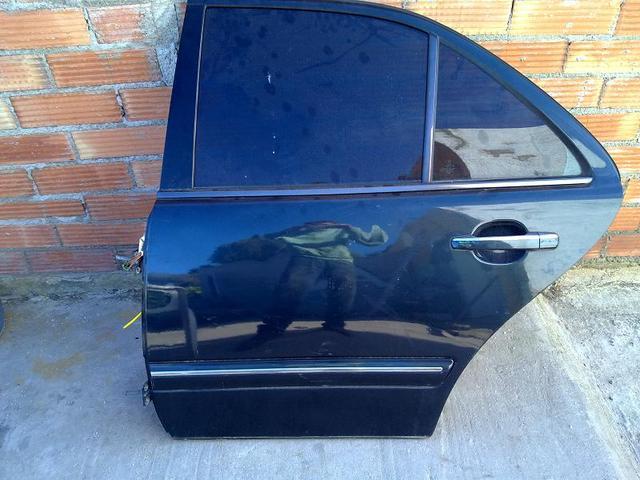 DEZMEMBREZ MERCEDES BENZ E 320 CDI  model W210 An 2001