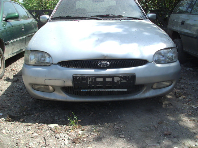dezmembrari/dezmembrez/piese ford escort