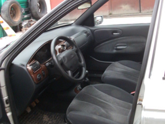 dezmembrari/dezmembrez/piese ford escort
