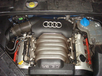 Dezmembrez Audi A4 B6 2002 3.0 B
