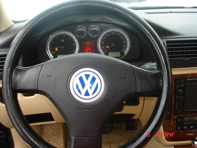 Dezmembrez VW Passat B 5.5 W8 4Motion - pret mic