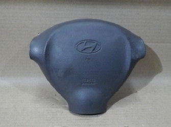 Vindem airbag volan Hyundai Santa Fe (2001-2006) din dezmembrari