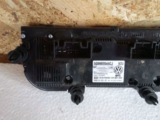 panou clima de vw passat B8 cu cod 5G0907044CJ