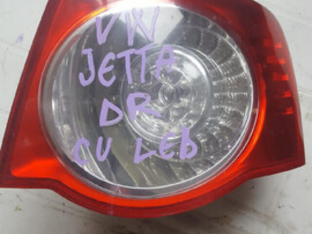 Stop Aripa Dreapta Spate Cu Led Vw Jetta An 2005 2010