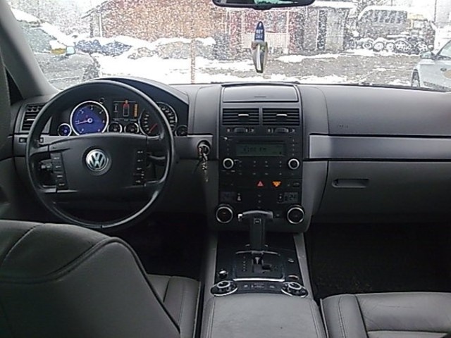 Dezmembrez vw touareg