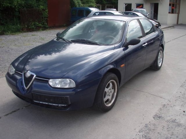 Dezmembrez marcile italiene