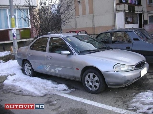 Dezmembrez ford mondeo