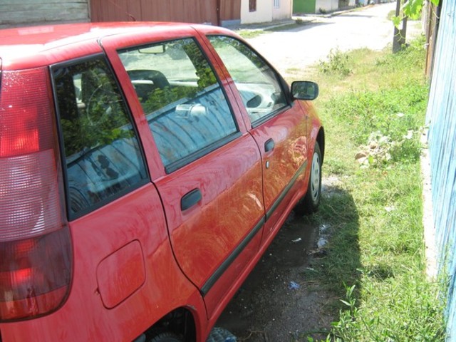 Dezmembrez fiat punto 1994,1995,1996,197,1998,1999 piese