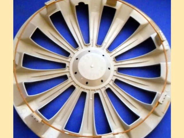 Capace roata mbj doua 2 bucati second hand folosite uzate