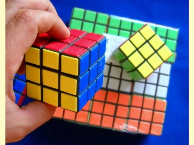 Cub rubik cubul culori 3x3x3 inteligenta jucarie plastic