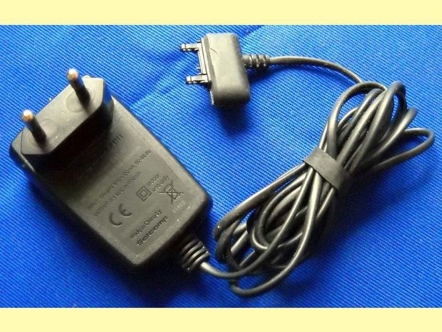 Incarcator sony ericsson standard charger out 4,9v si 450ma