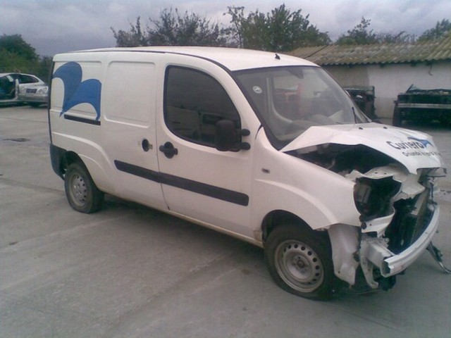 Dezmembrez fiat doblo cargo 2007